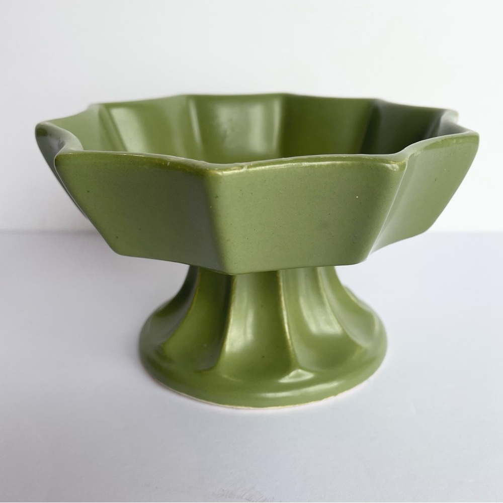 Hull Pottery Elegant Green Pedestal Bowl Vintage MCM Green